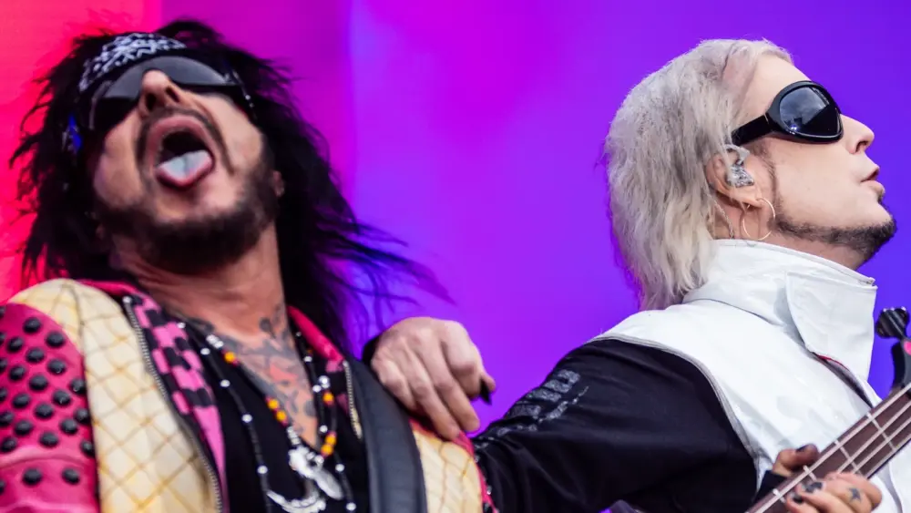 attachment-motley_crue_nikki_sixx_john_5-3