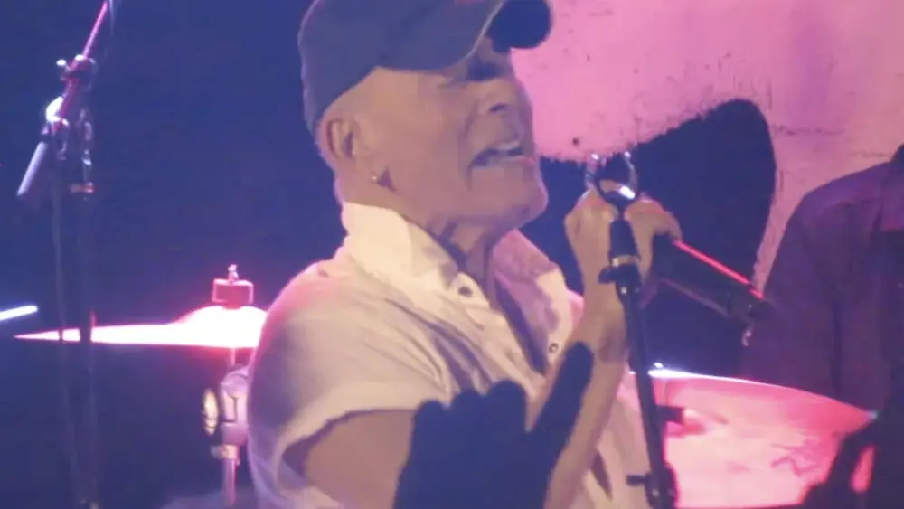 attachment-bruce-springsteen-2025-stone-pony-image