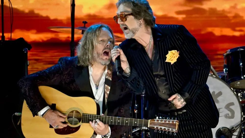 attachment-blackcrowes-gettyimages-2196873963