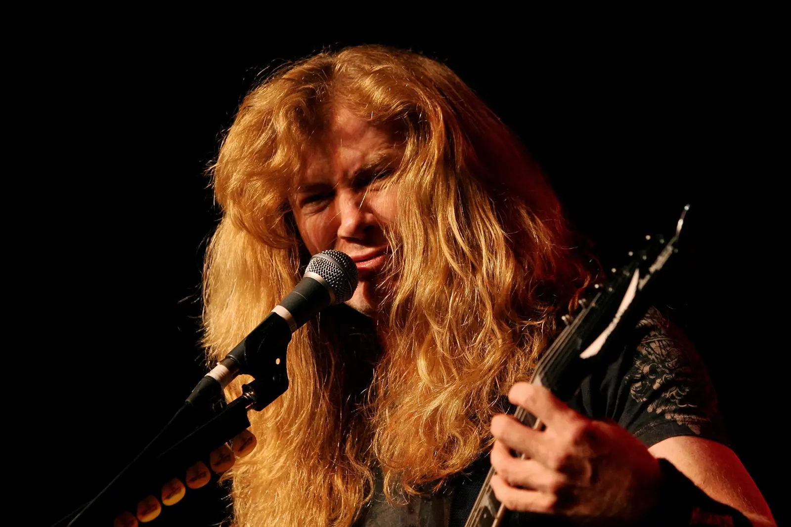 attachment-mustaine-6