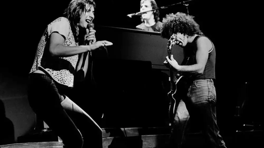 attachment-journey-paul-natkin-getty