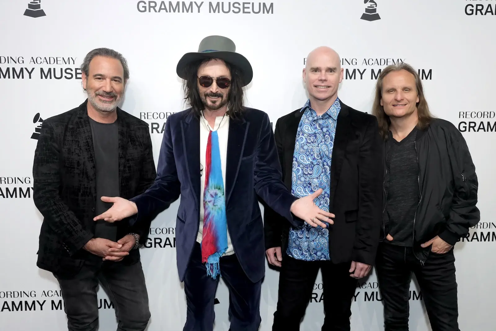 attachment-dirtyknobs-1