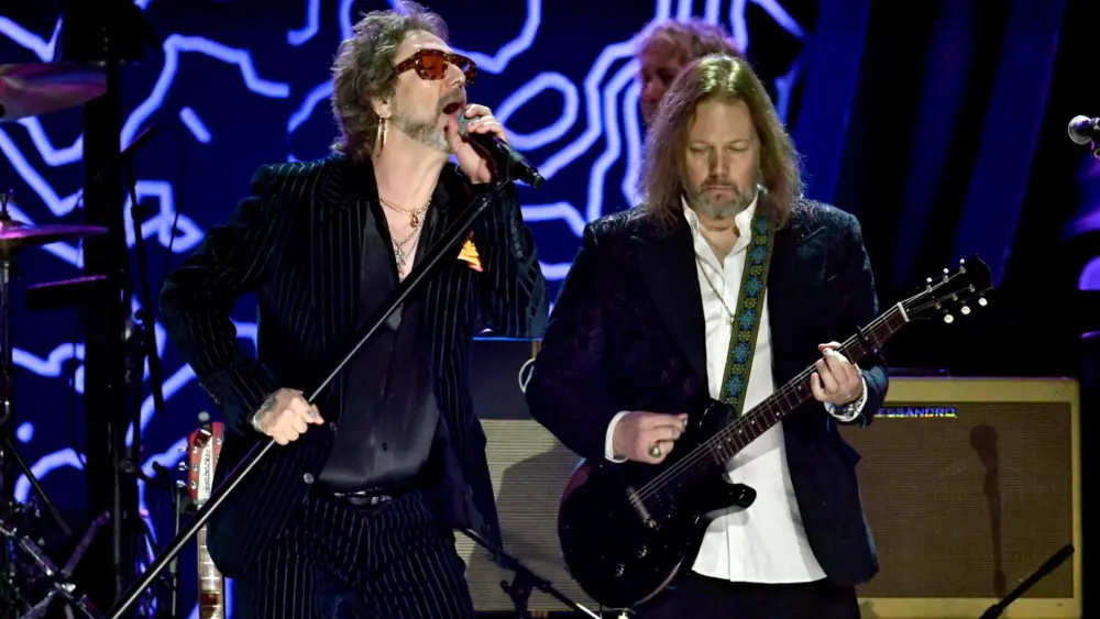 attachment-blackcrowes-gettyimages-2196873084