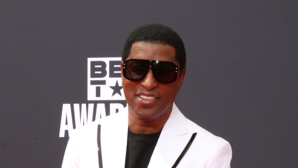 shutterstock_2176878399621409