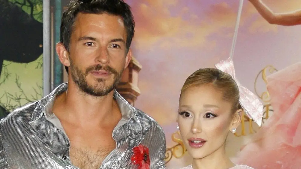 Ariana Grande and Jonathan Bailey to star in West End revival of ‘Sunday in the Park with George’