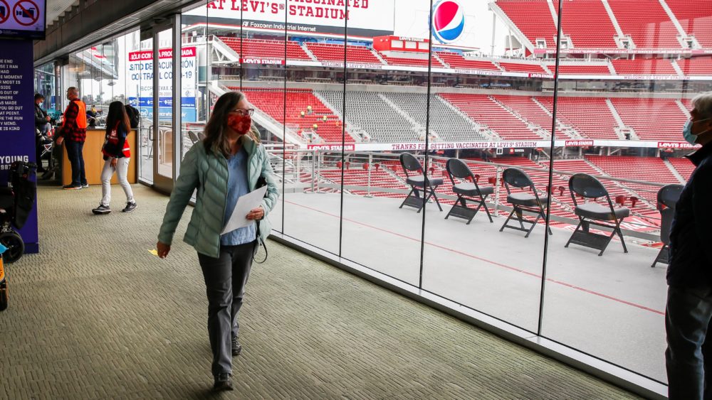 people-are-inoculated-against-the-coronavirus-disease-covid-19-in-santa-clara