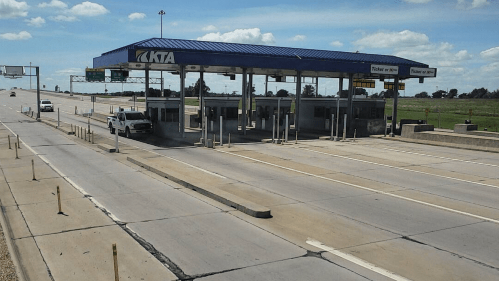 turnpike-gate-at-emporia-png-5