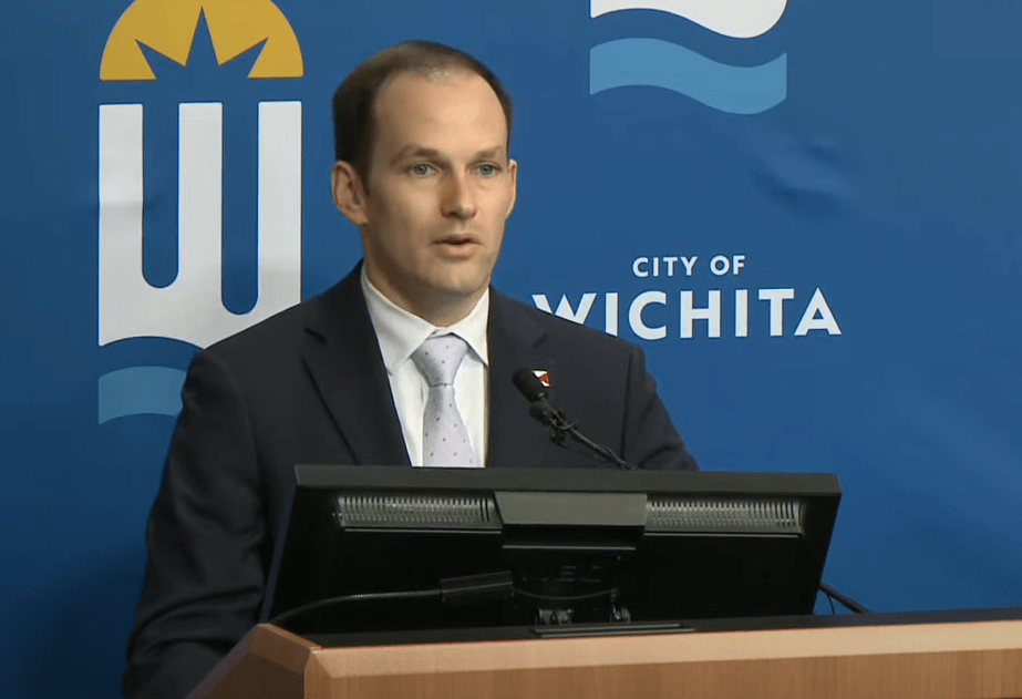 mayor-whipple-png-3