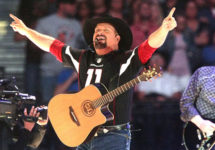 getty_garthbrooks_120821