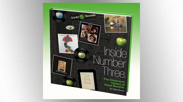 m_beatlesinsidenumber3book630_041222