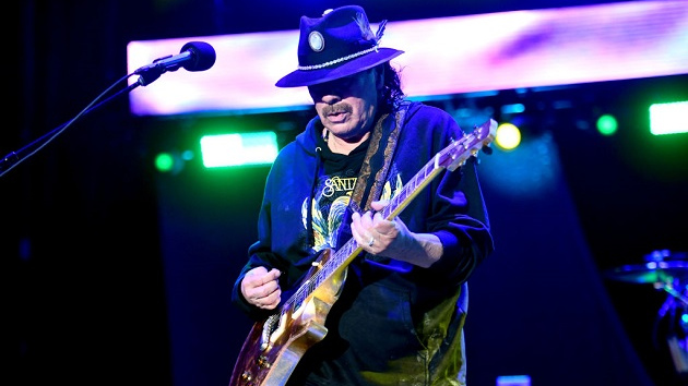 getty_carlossantana630_051022