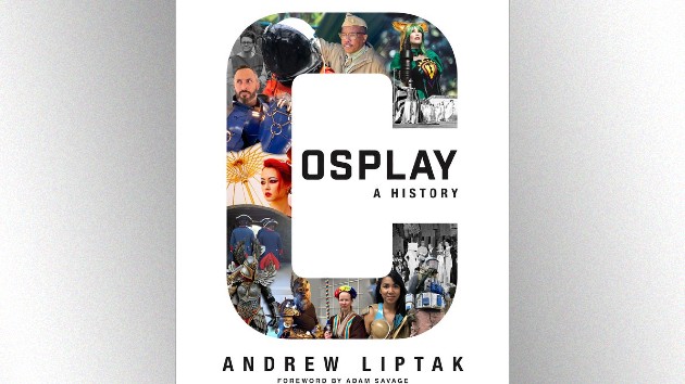 e_cosplay_book_08102022