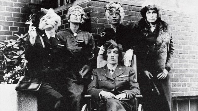 m_rollingstonesindrag_092322