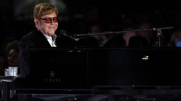 getty_eltonjohn_101122