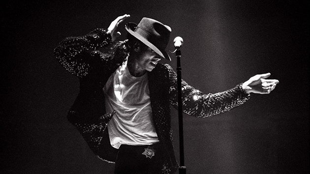 getty_michaeljackson630_103122