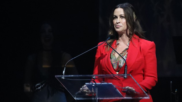 getty_alanismorissette_110822