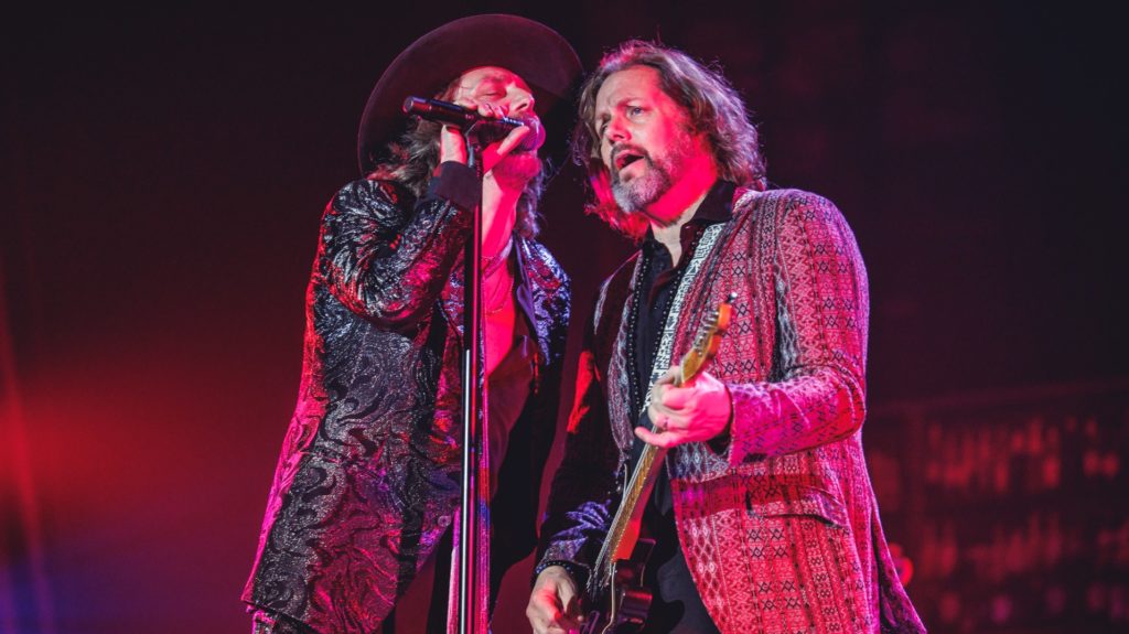 getty_blackcrowes_112222