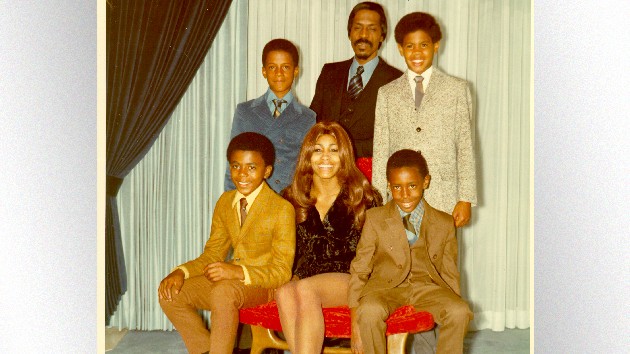 getty_tinaturnerfamily_121322