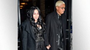 getty_cherandalexander_110722-3