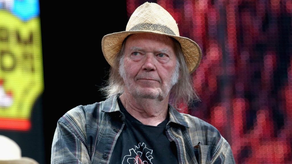 getty_neilyoung_122322