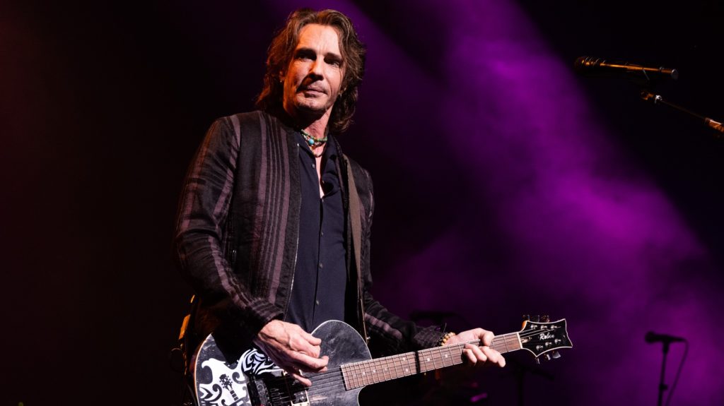 getty_rickspringfield_011923379914