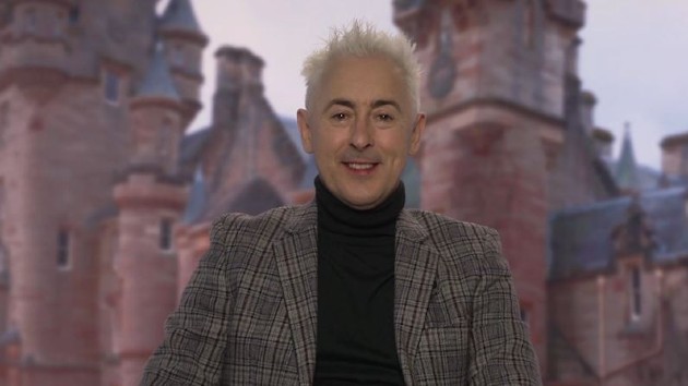 e_alan_cumming_01272023502063