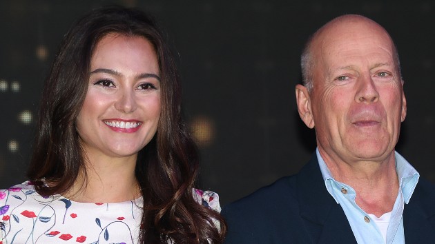 getty_bruce_willis_ella_hemming_04072022241695