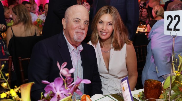 getty_billyjoelandalexis_022123474076