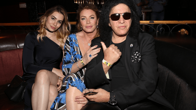 m_genesimmons26fam_022323802282