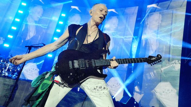 getty_philcollen_022823645078