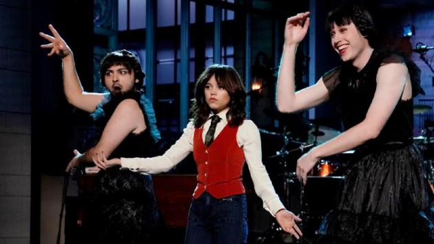 e_jenna_ortega_snl_03092023558328