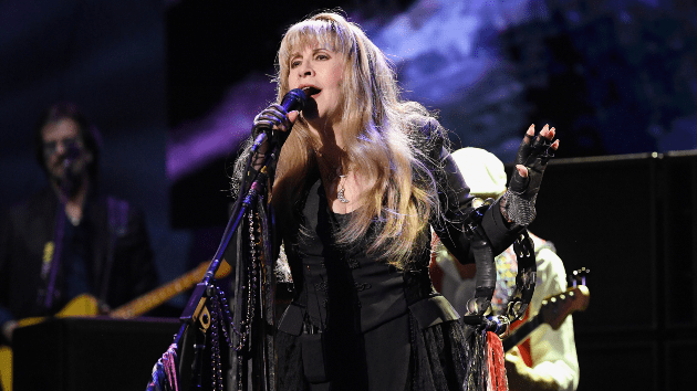 getty_fleetwoodmac_033123382497