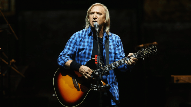 getty_joewalsh_041423685945
