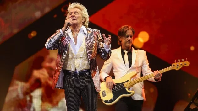 getty_rodstewart_061223976745