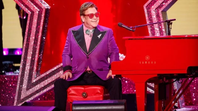 m_eltonjohnatoscarsfromabc_050123742827