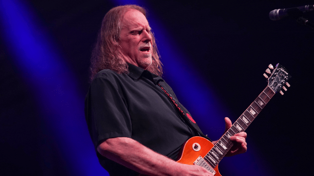 getty_warrenhaynes_070623279605