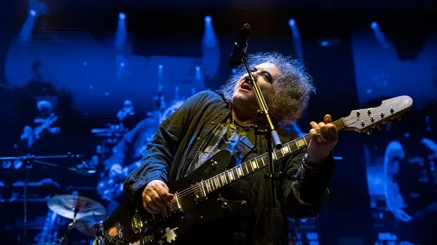 g_thecure_071223512381