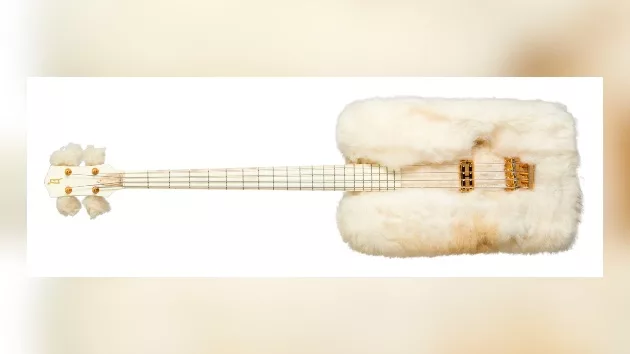 m_dustyhillsheepskinbass_011523782817