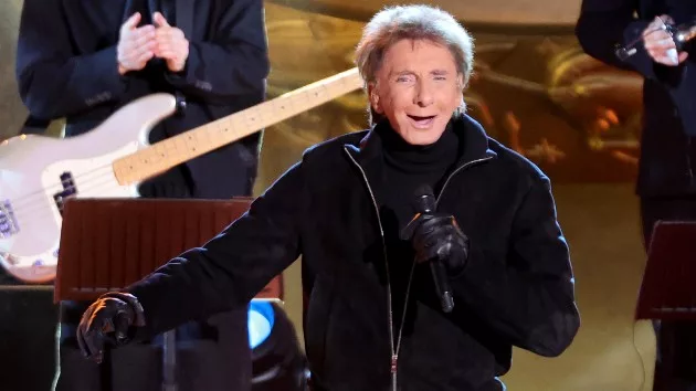 getty_barrymanilow_031224248874