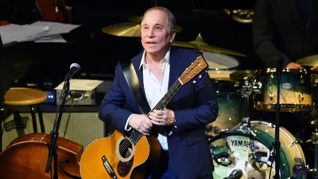 getty_paulsimon_031424746384