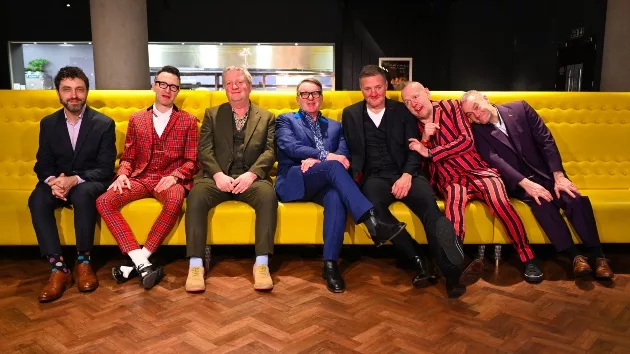 m_squeeze_danny20clifford_043024785713