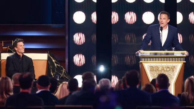 e_affleck_netflix_roast_05212024997840
