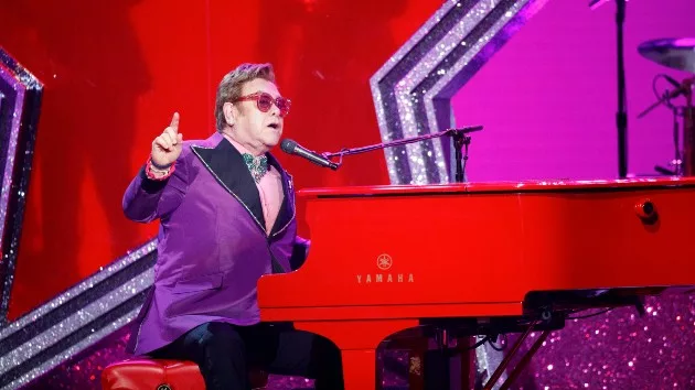 m_eltonjohnoscars2_craigsjodin_122023378015