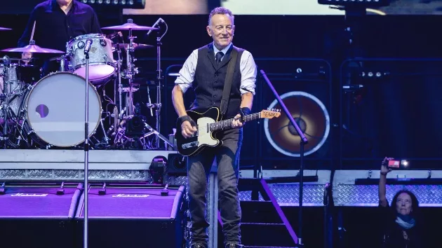 getty_brucespringsteen_070924577955