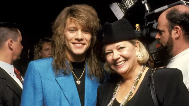 getty_bon20jovi20and20mom_071024_0_0628303