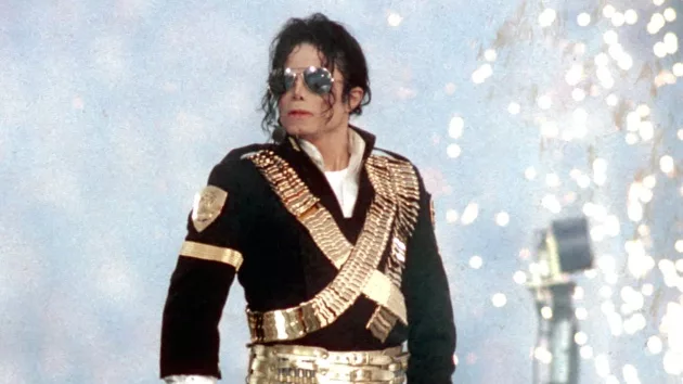 getty_michaeljackson_0723243292
