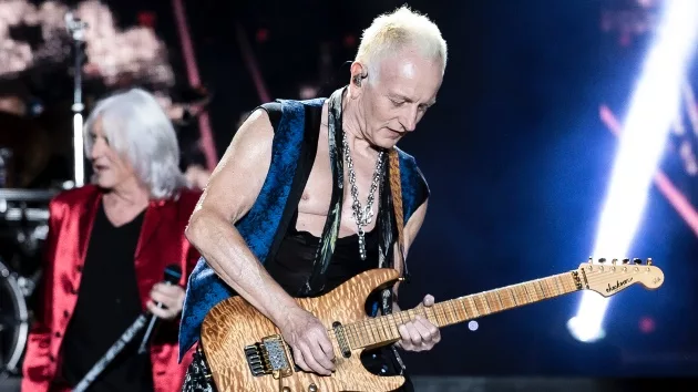 getty_philcollen_072324678569