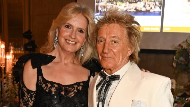 getty_rodstewart_082924512986
