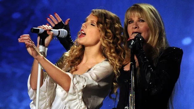 getty_stevienickstaylorswift_091124163919