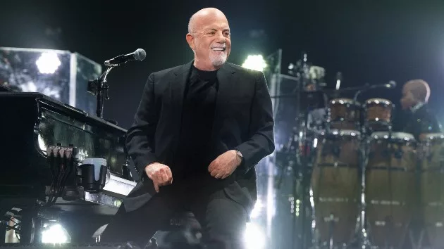 getty_billyjoelonnyseve_010224218783